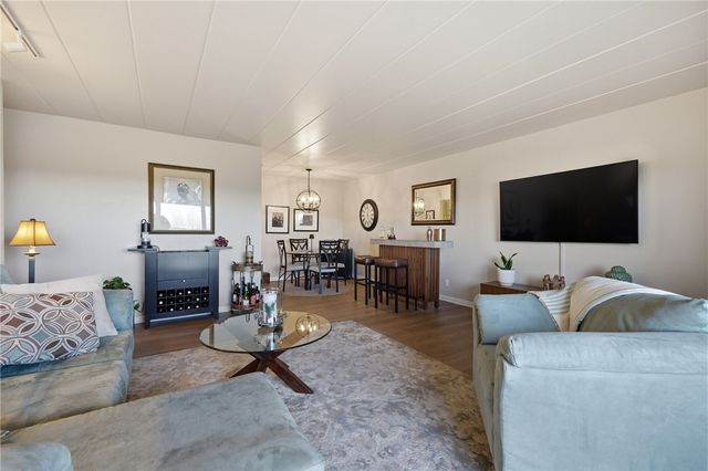 53 Highland Rd 401, Bethel Park, PA 15102