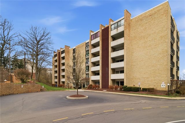 53 Highland Rd 401, Bethel Park, PA 15102