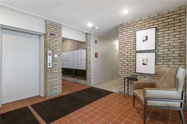 53 Highland Rd 401, Bethel Park, PA 15102