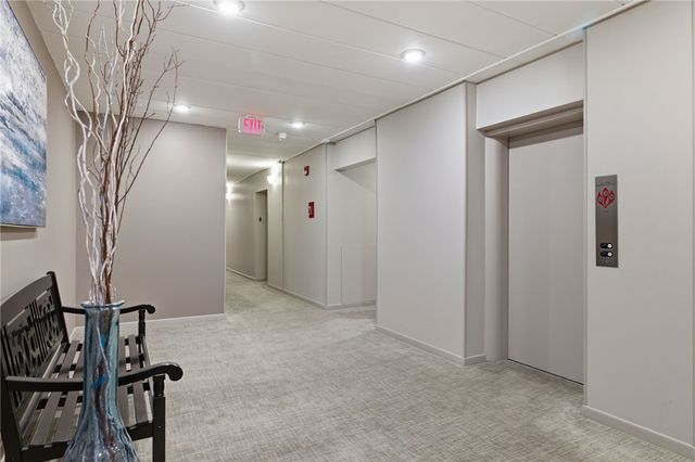 53 Highland Rd 401, Bethel Park, PA 15102