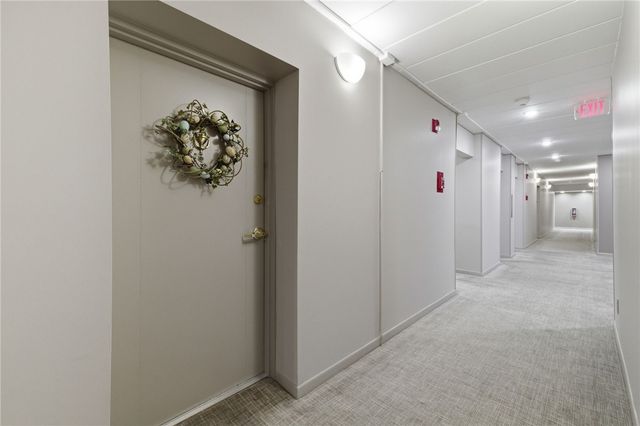 53 Highland Rd 401, Bethel Park, PA 15102