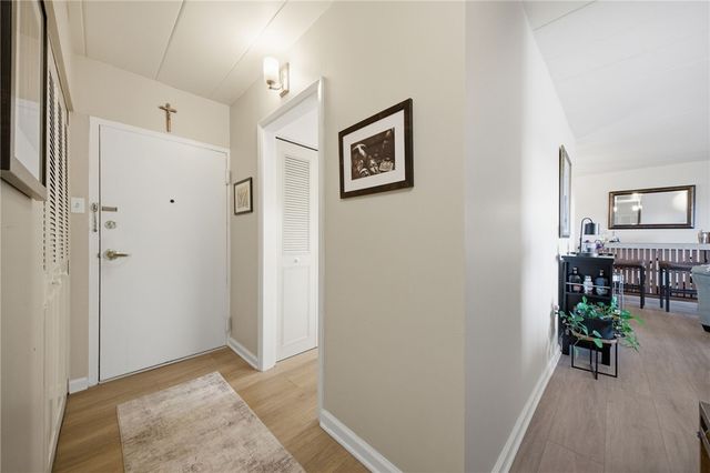 53 Highland Rd 401, Bethel Park, PA 15102