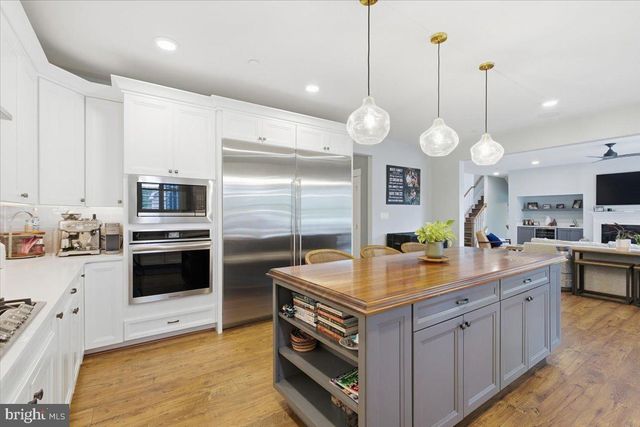 402 RUYSCH LN, Gambrills, MD 21054