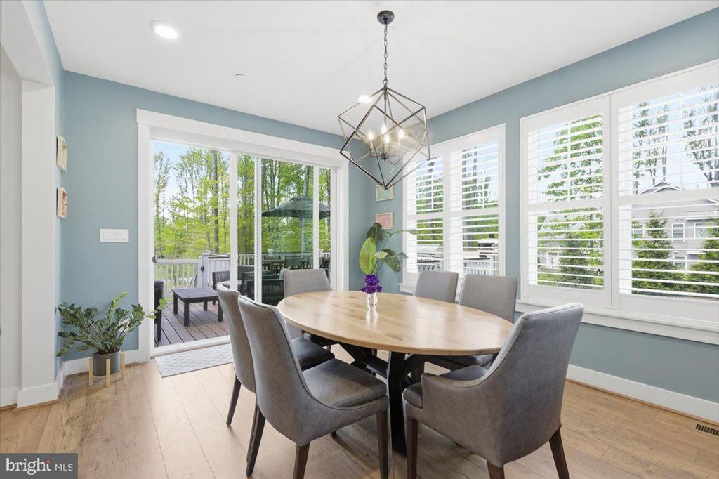 Image 20 of property listing at 402 RUYSCH LN, Gambrills, MD 21054