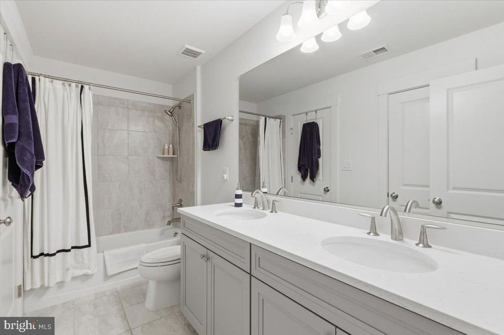 Image 28 of property listing at 402 RUYSCH LN, Gambrills, MD 21054