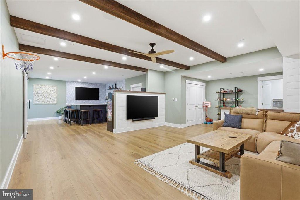 Image 49 of property listing at 402 RUYSCH LN, Gambrills, MD 21054