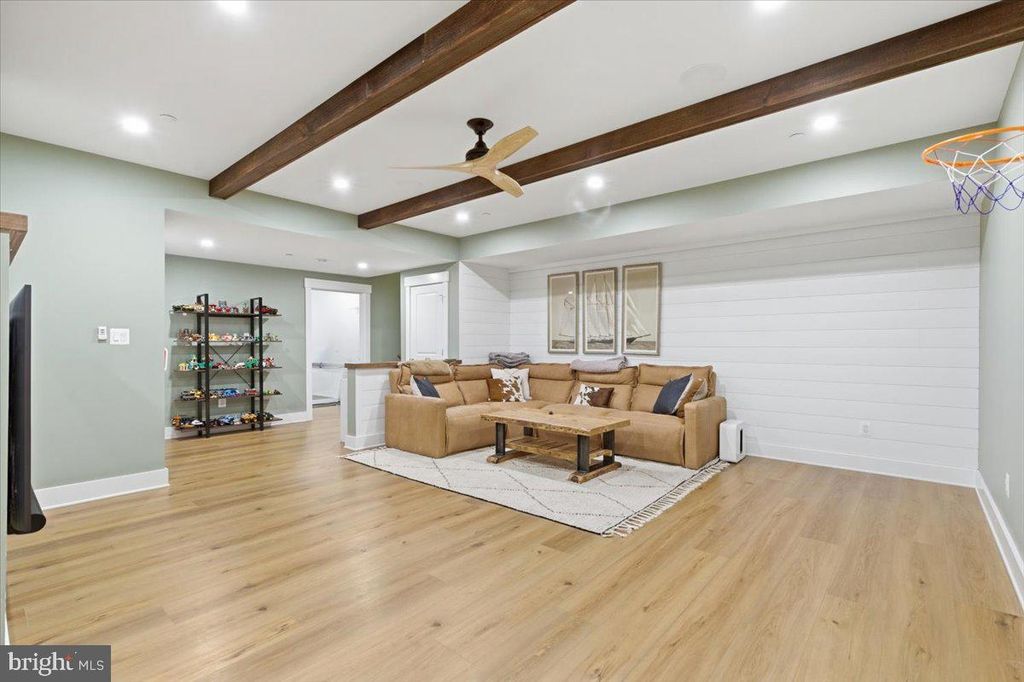 Image 50 of property listing at 402 RUYSCH LN, Gambrills, MD 21054