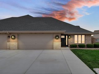 2122 Sky Harbor Drive, New Lenox, IL 60451