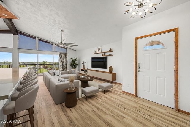 306 W CAMINO Vista, Phoenix, AZ 85021