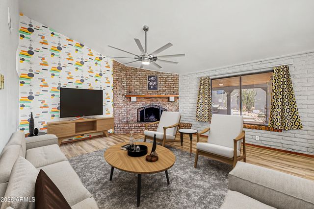 306 W CAMINO Vista, Phoenix, AZ 85021