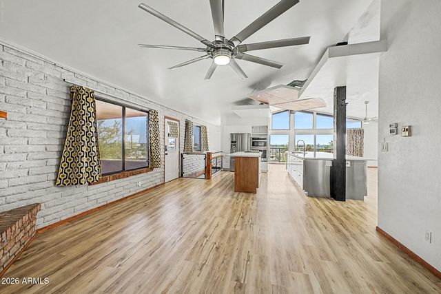 306 W CAMINO Vista, Phoenix, AZ 85021