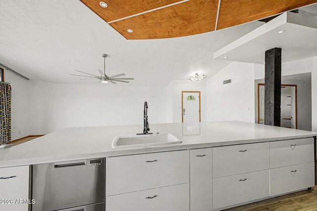 306 W CAMINO Vista, Phoenix, AZ 85021