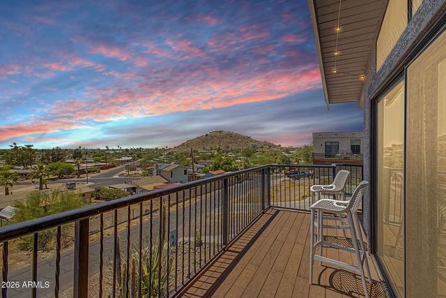 306 W CAMINO Vista, Phoenix, AZ 85021