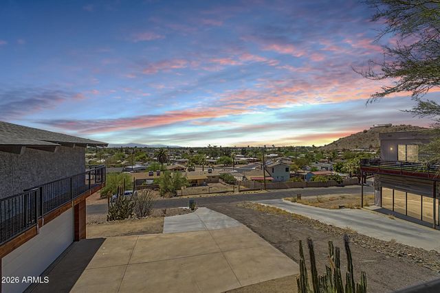 306 W CAMINO Vista, Phoenix, AZ 85021