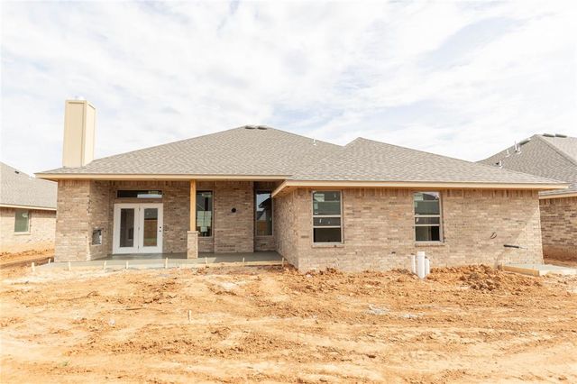 9208 NW 86th Street, Yukon, OK 73099