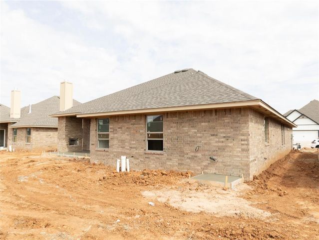 9208 NW 86th Street, Yukon, OK 73099