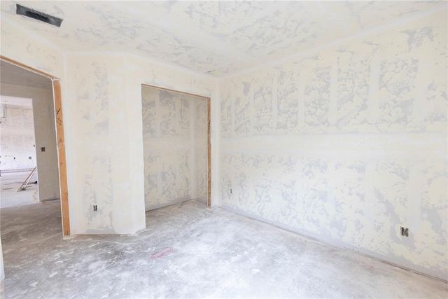 9208 NW 86th Street, Yukon, OK 73099