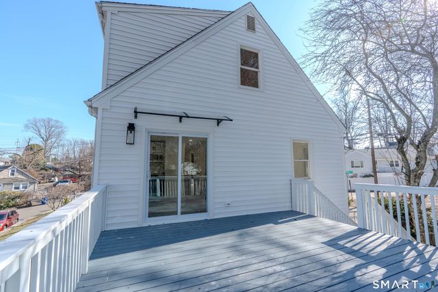 4 Robins Square East, Norwalk, CT 06854