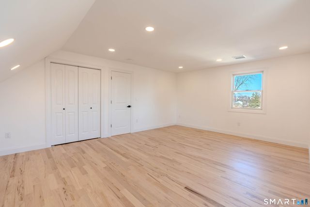 4 Robins Square East, Norwalk, CT 06854