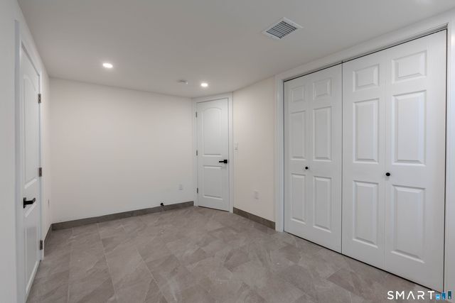 4 Robins Square East, Norwalk, CT 06854