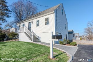 4 Robins Square East, Norwalk, CT 06854