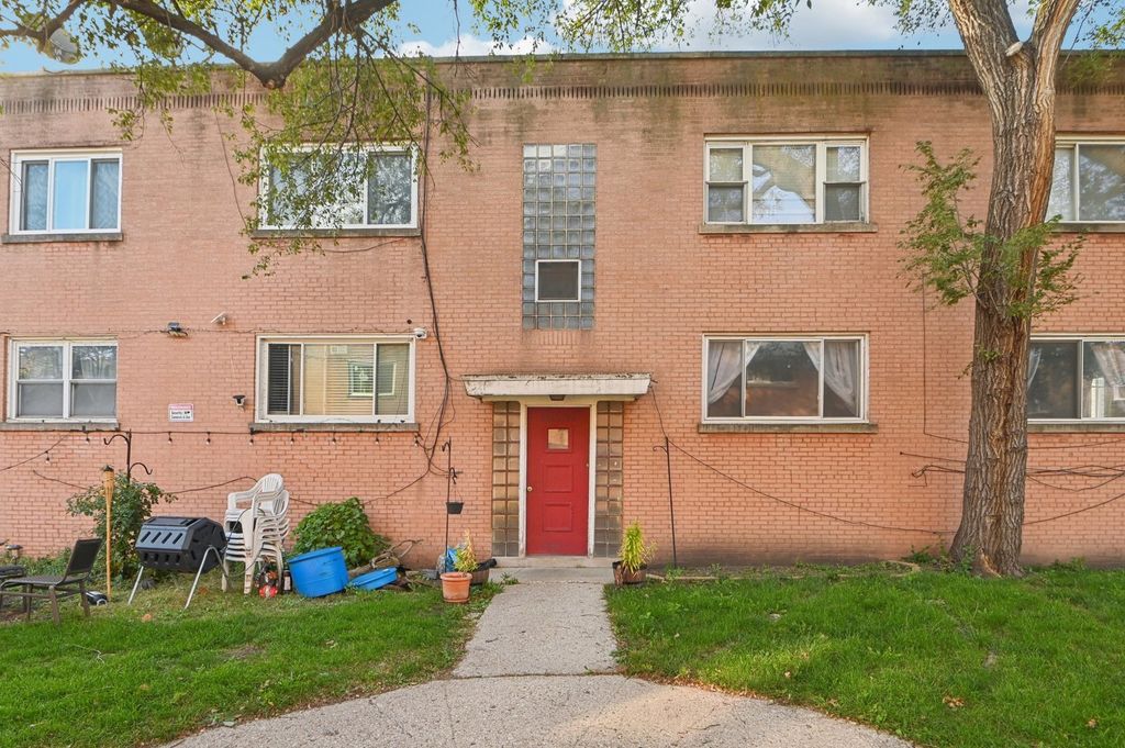 2444 W Berwyn Avenue 1N, Chicago, IL 60625