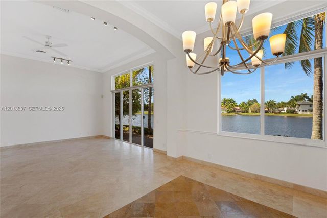 1666 Victoria Pointe Cir, Weston, FL 33327