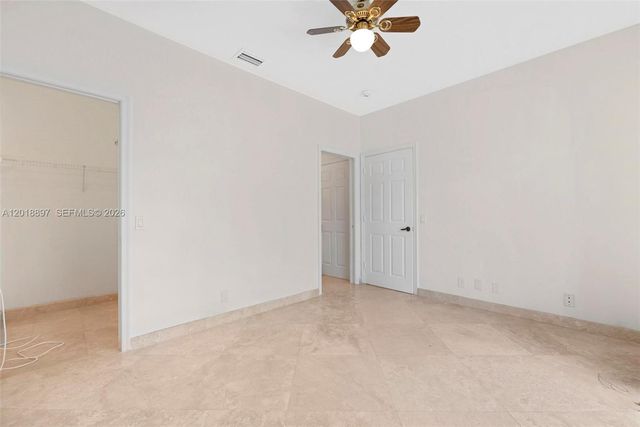 1666 Victoria Pointe Cir, Weston, FL 33327