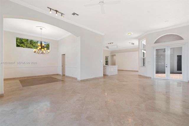1666 Victoria Pointe Cir, Weston, FL 33327