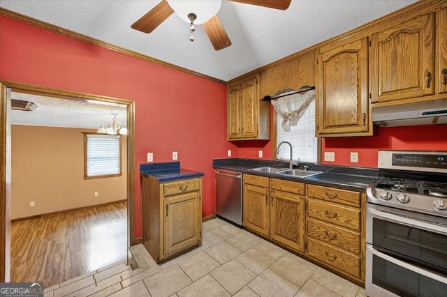 5682 Hartley Bridge Road, Macon, GA 31216