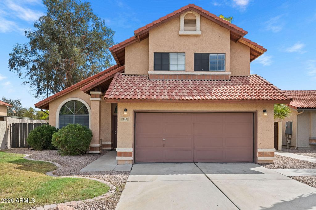 307 S OCEAN Drive, Gilbert, AZ 85233