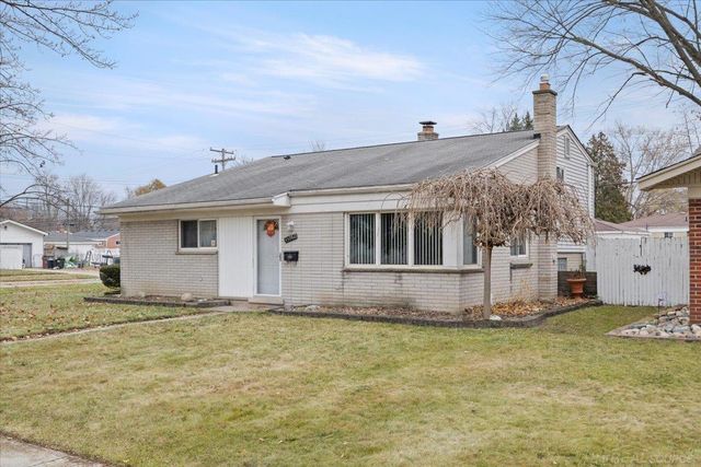 35980 Carlisle Street, Clinton Twp, MI 48035