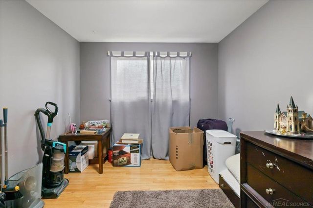 35980 Carlisle Street, Clinton Twp, MI 48035