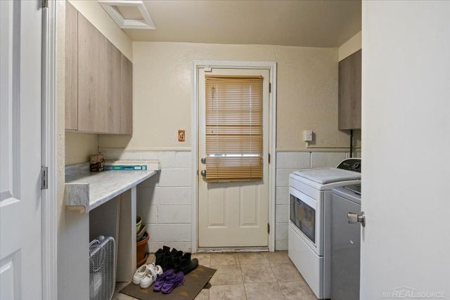 35980 Carlisle Street, Clinton Twp, MI 48035