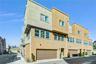 12820 N Watt Lane C, Sylmar (los Angeles), CA 91342