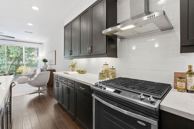 2002 Glen Allen ST 104, Austin, TX 78704