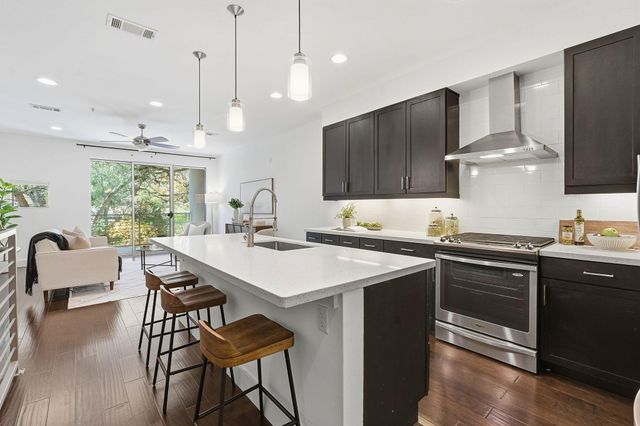 2002 Glen Allen ST 104, Austin, TX 78704