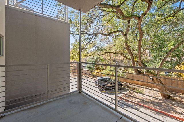 2002 Glen Allen ST 104, Austin, TX 78704