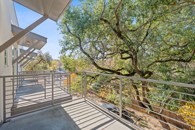 2002 Glen Allen ST 104, Austin, TX 78704