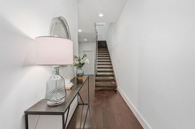 2002 Glen Allen ST 104, Austin, TX 78704