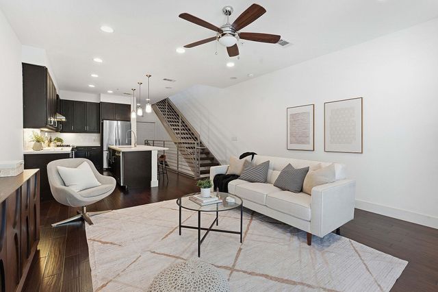 2002 Glen Allen ST 104, Austin, TX 78704