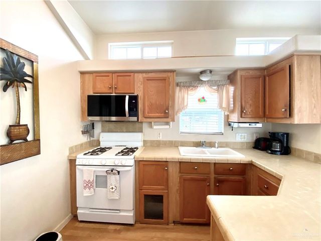 2509 E Bogey Drive, Mission, TX 78572