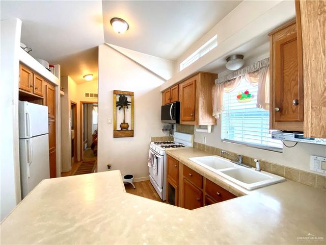 2509 E Bogey Drive, Mission, TX 78572