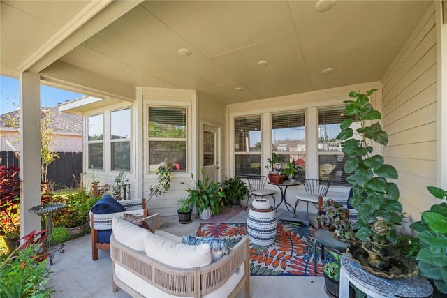 25008 Calais New Court, Kingwood, TX 77339