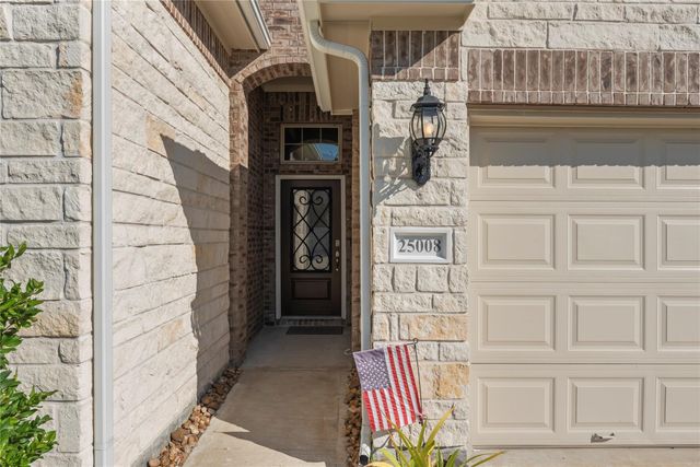 25008 Calais New Court, Kingwood, TX 77339