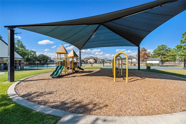 25008 Calais New Court, Kingwood, TX 77339