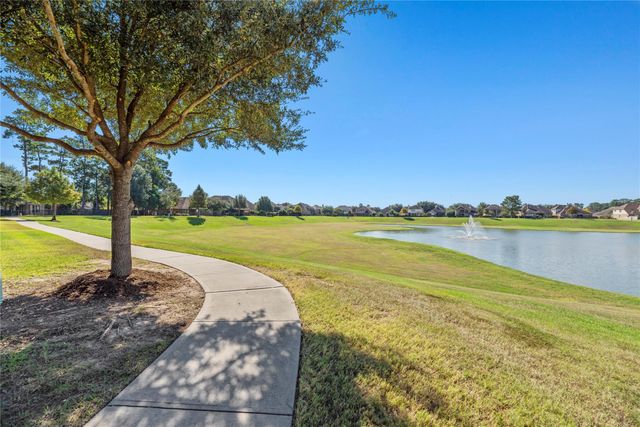 25008 Calais New Court, Kingwood, TX 77339