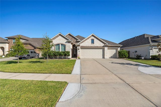 25008 Calais New Court, Kingwood, TX 77339
