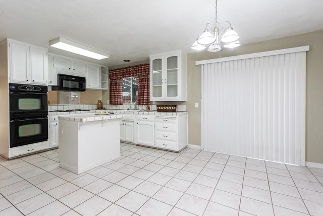 1505 Bandera Ln, Modesto, CA 95355