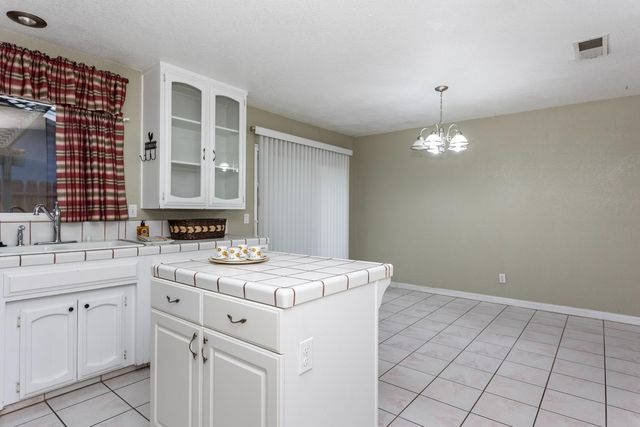 1505 Bandera Ln, Modesto, CA 95355